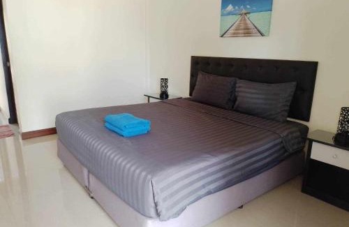 Tha Sala Hotel | Loma Beach Resort