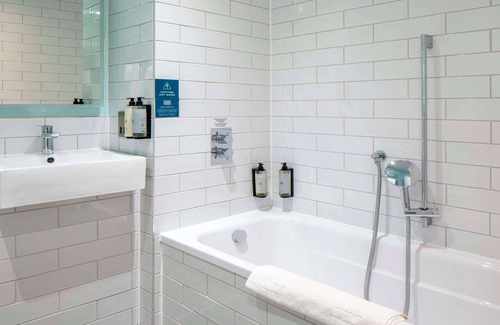 Woodford Bridge Hotel | London Chigwell Prince Regent Hotel, BW Signature Collection