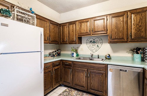 Ellendale Casa | Long-Term Stays - Germantown