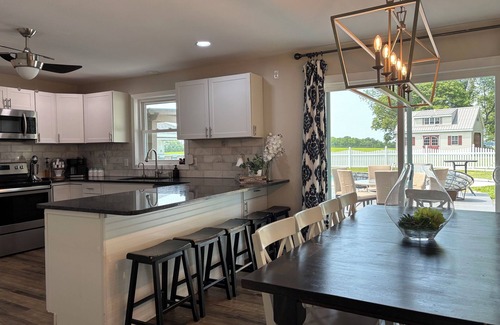 Cochranville Casa | Longwood Gardens, Special Horseback Riding Trips Avail, Pool, Views 2 King Beds