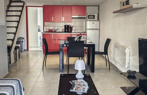 Taglio-Isolaccio Apartamento | Looking for a charming, practical duplex just 3 minutes from the beach.