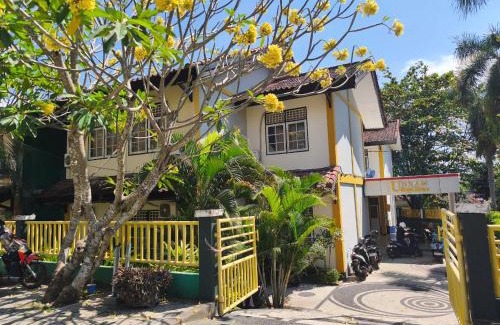 Mataram Cama Y Desayuno | Loox Unram Guesthouse