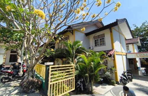 Mataram Cama Y Desayuno | Loox Unram Guesthouse