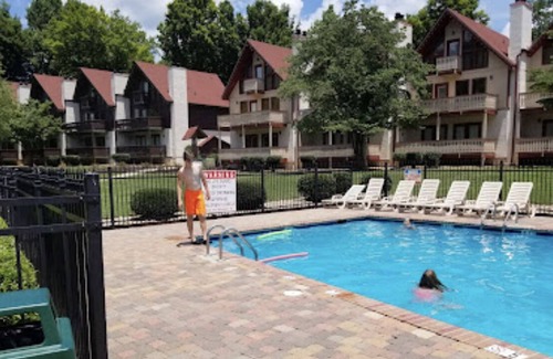 Helen Complejo | Loreley place