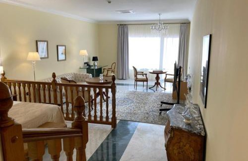 Robledo de Chavela Hotel | Los Cinco Enebros