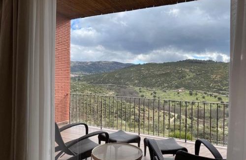 Robledo de Chavela Hotel | Los Cinco Enebros