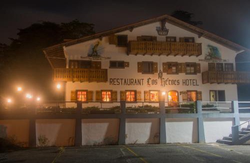 Arenal Hotel | Los Héroes