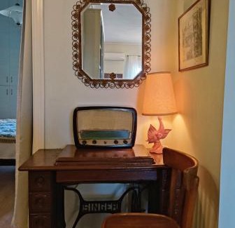 Sparta Apartamento | Los Laureles Relaxing Vintage Home