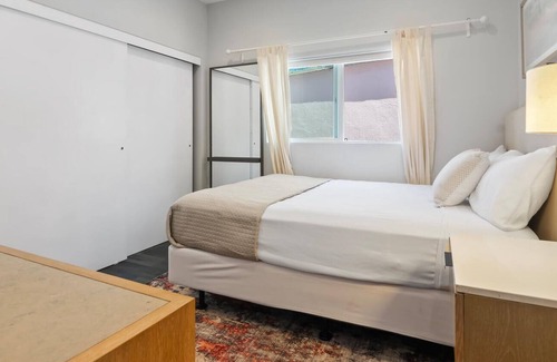 North Hollywood Cabaña | Lovely 1 Bedroom House Near Universal & N. Hollywood