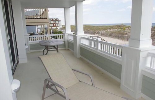 South End Condominio | Lovely 4 bedroom, 3 bath beach front property