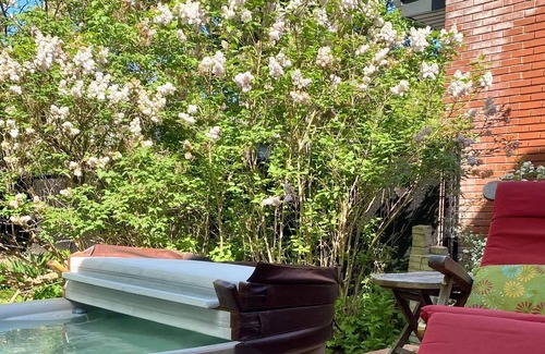 Petite-Riviere-Saint-Francois Casa | Lovely 4 bedroom house with spa