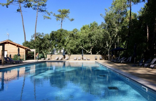 Ondres Casa | Bonito apartamento en villa para 4 personas con piscina, A/C, WIFI, TV, terraza y mascotas permitida