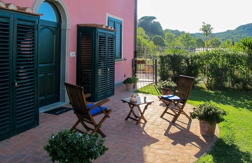 San Michele di Moriano Villa | Bonito apartamento en villa para 5 personas con A/C, WIFI, piscina, TV y terraza