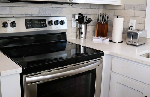 Sandusky Cabaña | Lovely Bayfront Cottage #28, Beautiful Waterfront Views