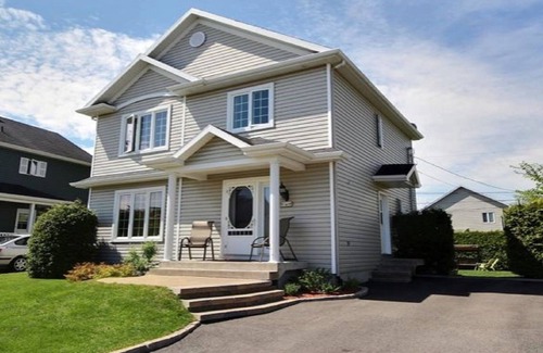 L'Ancienne-Lorette Casa | Preciosa casa de campo con piscina climatizada