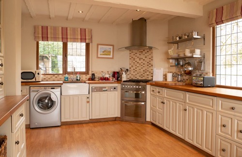 Borth-y-Gest Cabaña | Encantadora casa de campo con magníficas vistas al mar en Borth y Gest