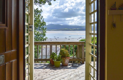 Borth-y-Gest Cabaña | Encantadora casa de campo con magníficas vistas al mar en Borth y Gest