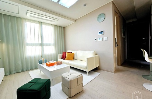 Yeoksam Apartamento | lovely cozy apartment&extraordinary space of Seoul Gangnam [min 30day stay only]