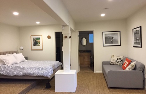 Mill Valley Casa | Precioso estudio independiente con vistas a la montaña, a poca distancia de la ciudad y rutas de senderismo.