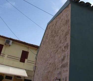 Lakka Villa | Lovely