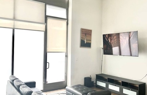 Downtown Oakland Casa | Lovely loft Downtown