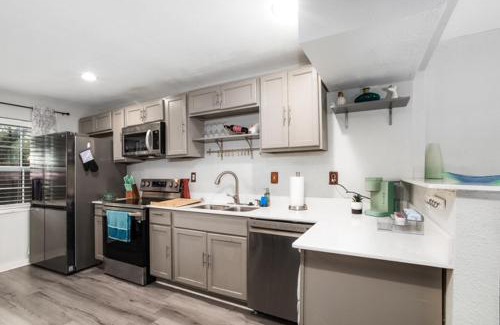 Urban Core Apartamento | Lovely Modern 3 Bedroom Town Home