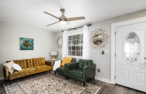 Urban Core Apartamento | Lovely Modern 3 Bedroom Town Home