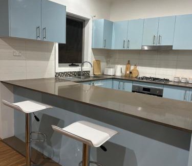 Beverly Hills Villa | Lovely Modern Family home for your family and friends