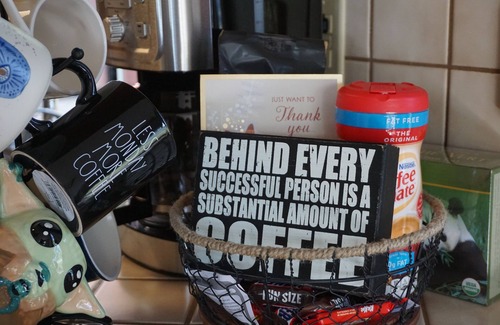 O'Brien Cabina | Lovely mountain home w/ large deck and forest view