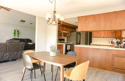 O'Brien Cabina | Lovely mountain home w/ large deck and forest view