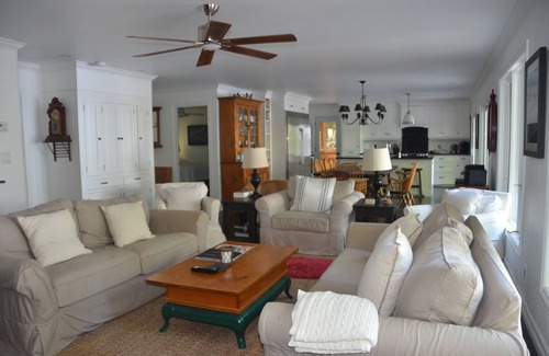 Muskoka Lakes Cabaña | Hermosa cabaña pintoresca en una tranquila bahía en el lago Rosseau, Muskoka