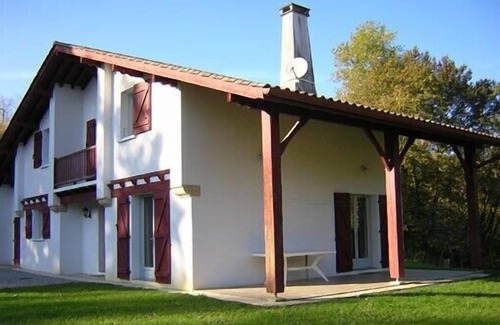 Espelette Casa | Lovely rental house for vacation in Espelette (Basque country) for 10 to 12 pers