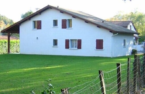 Espelette Casa | Lovely rental house for vacation in Espelette (Basque country) for 10 to 12 pers