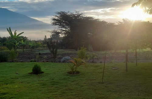 Arusha Casa | Lovely, so professional the view is breathtaking both mountain can be seen.