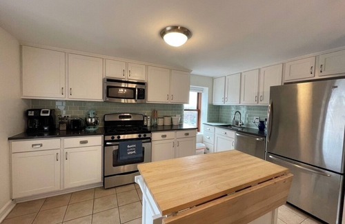 Lake View East Condominio | Lovely Spacious Condo w/Private Patio