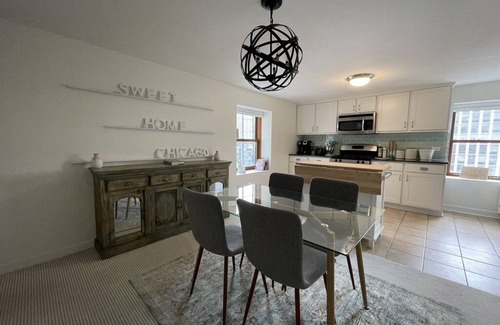 Lake View East Condominio | Lovely Spacious Condo w/Private Patio