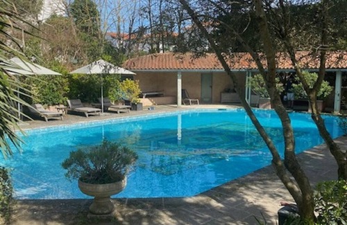 Pontaillac Apartamento | Lovely suite in a private estate in Pontaillac/Royan
