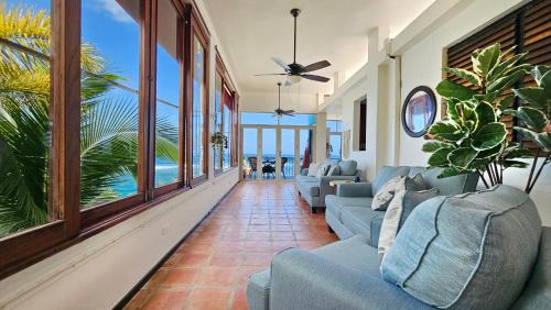 Isabela Apartamento | LoveShack Villa in Shacks Beach, Isabela