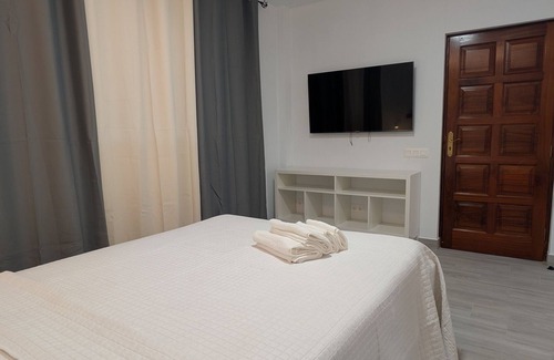 Valverde Apartamento | Bajo Capital Con Terraza y Aparcamiento Privado