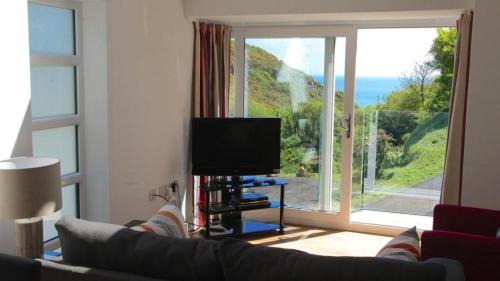 Crynant Casa | Low Kiln Bank, Slade