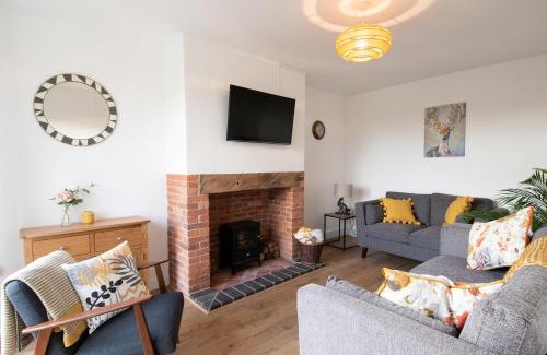 Ellastone Casa | Lower House Farm Cottage 1