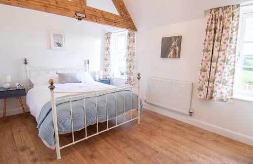 Ellastone Casa | Lower House Farm Cottage 1