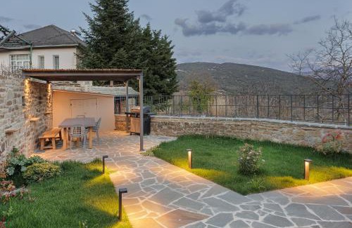 North Tzoumerka Chalet De Esquí | LozArt Traditional Stone House