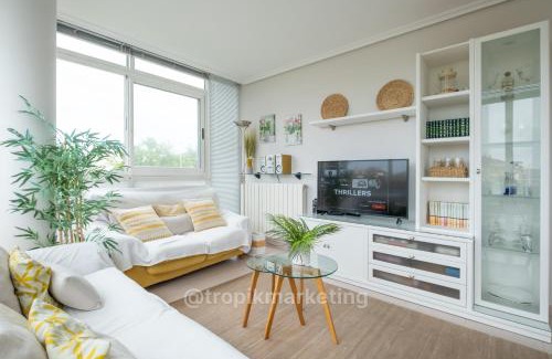 Noja Apartamento | Luminoso Apartamento Playa Ris con garaje