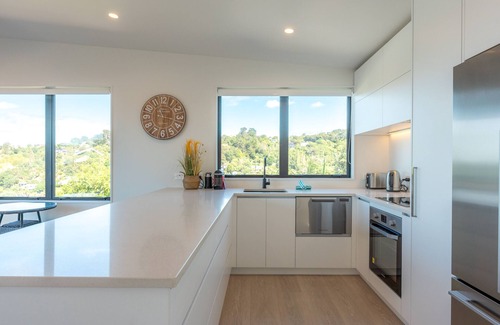 Surfdale Apartamento | Luna Cottage - Ocean Views on Waiheke