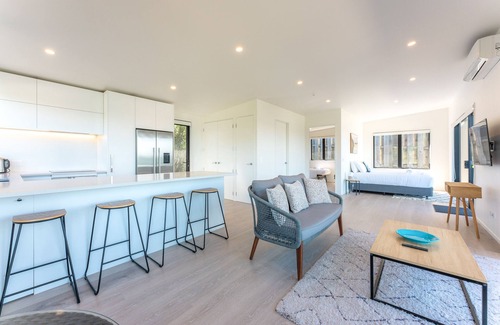 Surfdale Apartamento | Luna Cottage - Ocean Views on Waiheke