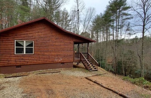 Marble Cabina | Luna's Creekside Retreat - Murphy NC