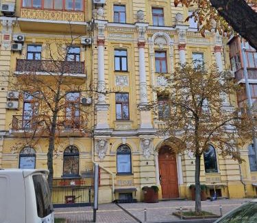 Besarabka Apartamento | LUX Апартаменти MYFREEDOM поруч метро Театральна, Хрещатик