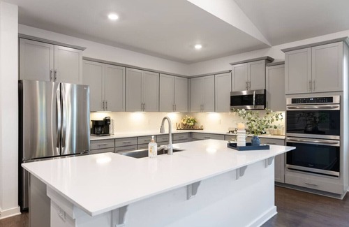 Thompson's Station Casa | Lux: 4BR/4BA game room, gym, near Nashville!