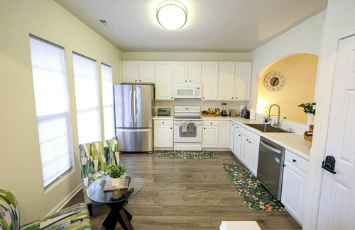 Morrisville Casa | Lux Pet Friendly Retreat with King Bed, TV in all Rooms, 65in TV, Central to RDU